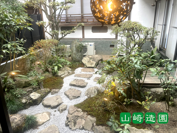 和風の庭・景石をいかした庭・植栽工事・施工例（山崎造園）